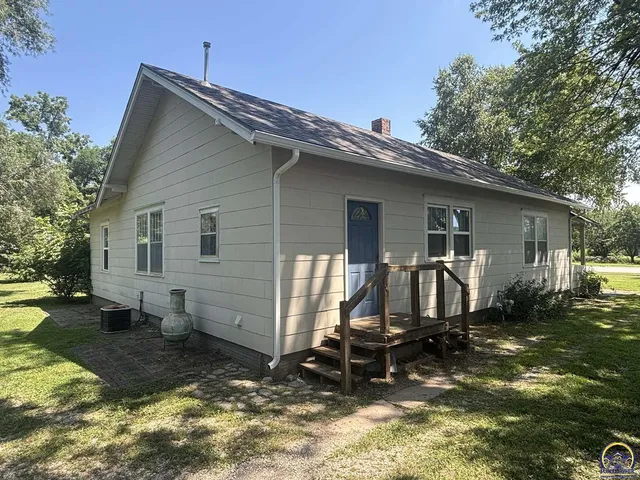 $135,000 | 603 Cottonwood Street, Strong City, KS 66869