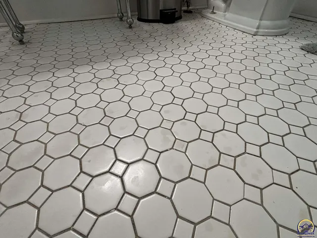 $135,000 | 603 Cottonwood Street, Strong City, KS 66869