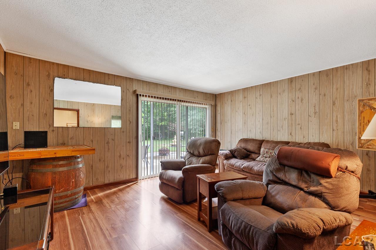3909 Deerfield Road Adrian, MI 49221 - Photo 14 of 39 50087346-13.JPG