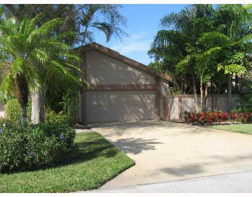 21825 Atrium Boulevard, Unit 20 Boca Raton, FL 33433 - Photo 1 of 11 Exterior Front