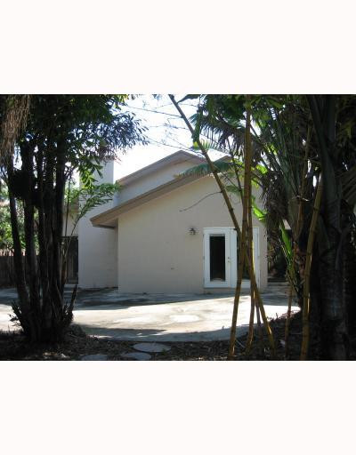 21825 Atrium Boulevard, Unit 20 Boca Raton, FL 33433 - Photo 11 of 11 Exterior Back