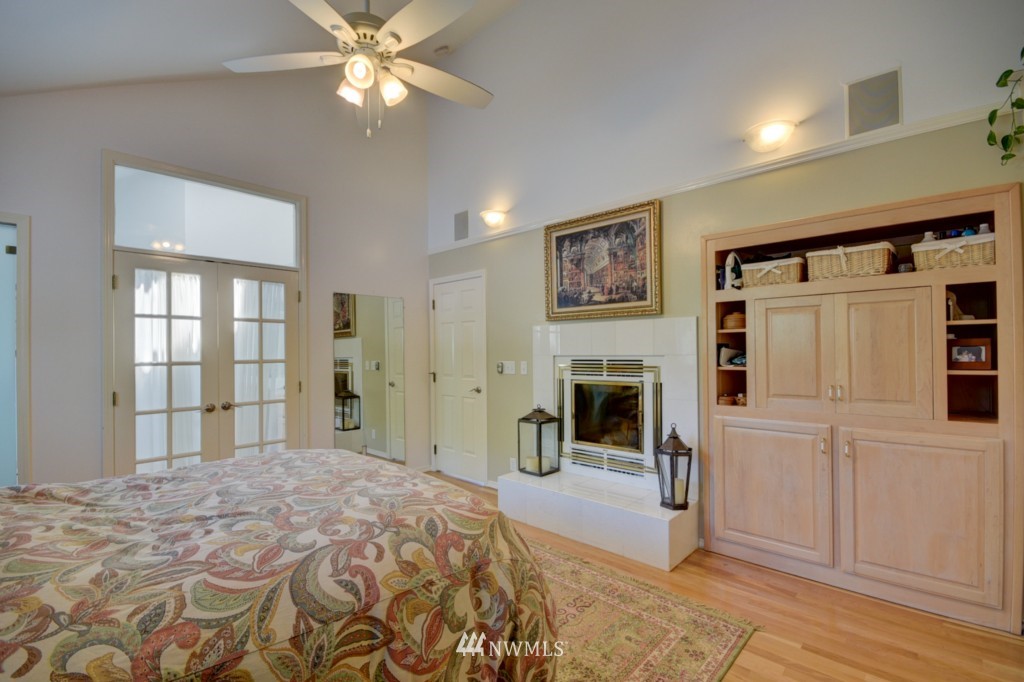 2137 West Beach Road Oak Harbor, WA 98277 - Photo 16 of 25 Gallery Image 16