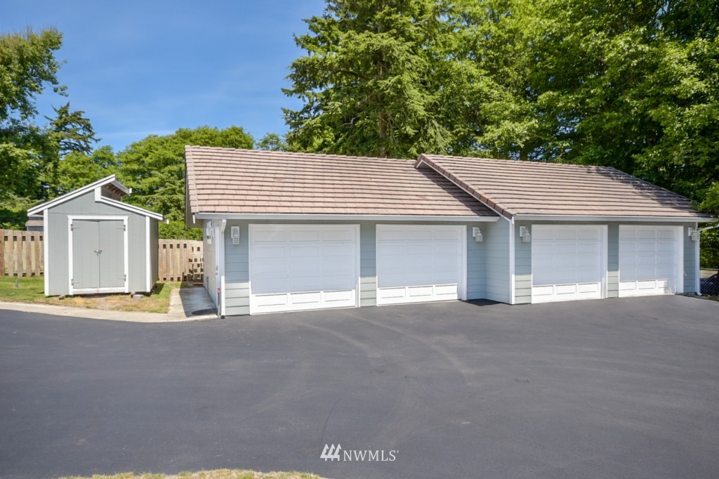2137 West Beach Road Oak Harbor, WA 98277 - Photo 20 of 25 Gallery Image 20