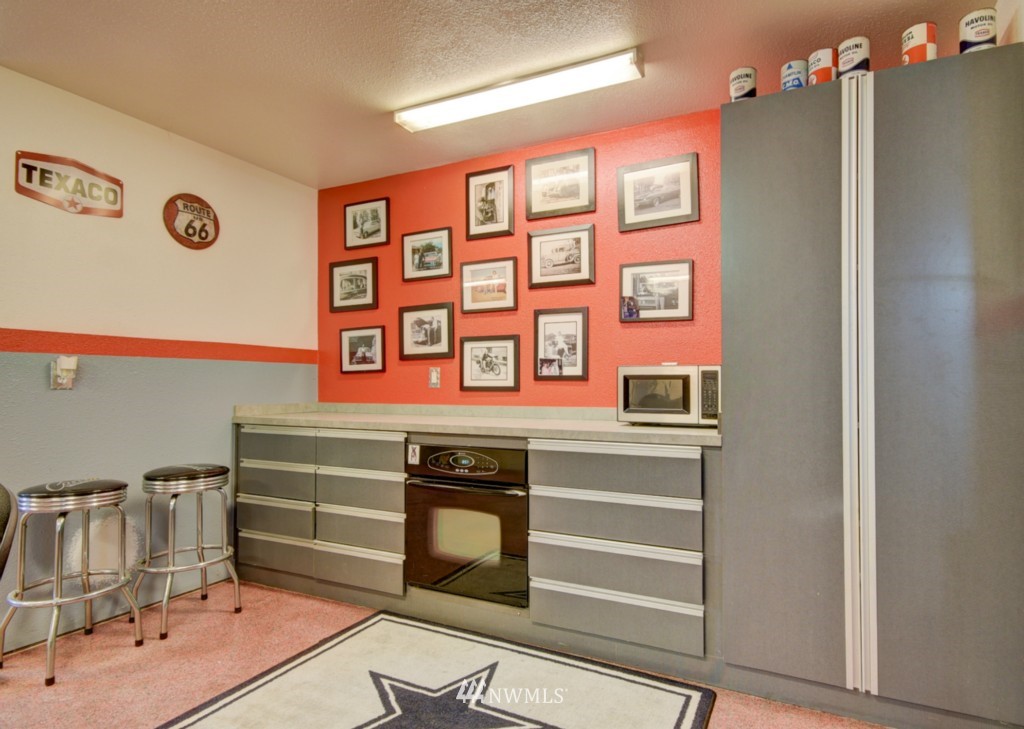 2137 West Beach Road Oak Harbor, WA 98277 - Photo 22 of 25 Gallery Image 22