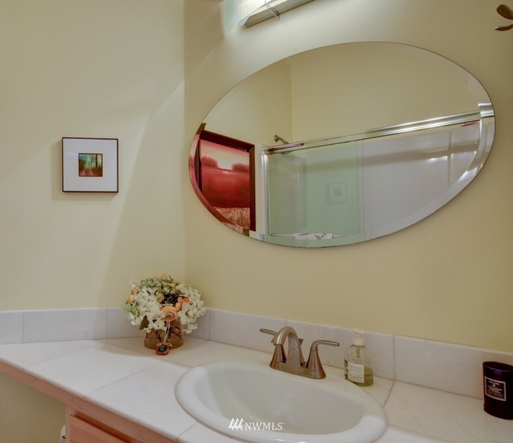 2137 West Beach Road Oak Harbor, WA 98277 - Photo 10 of 25 Gallery Image 10