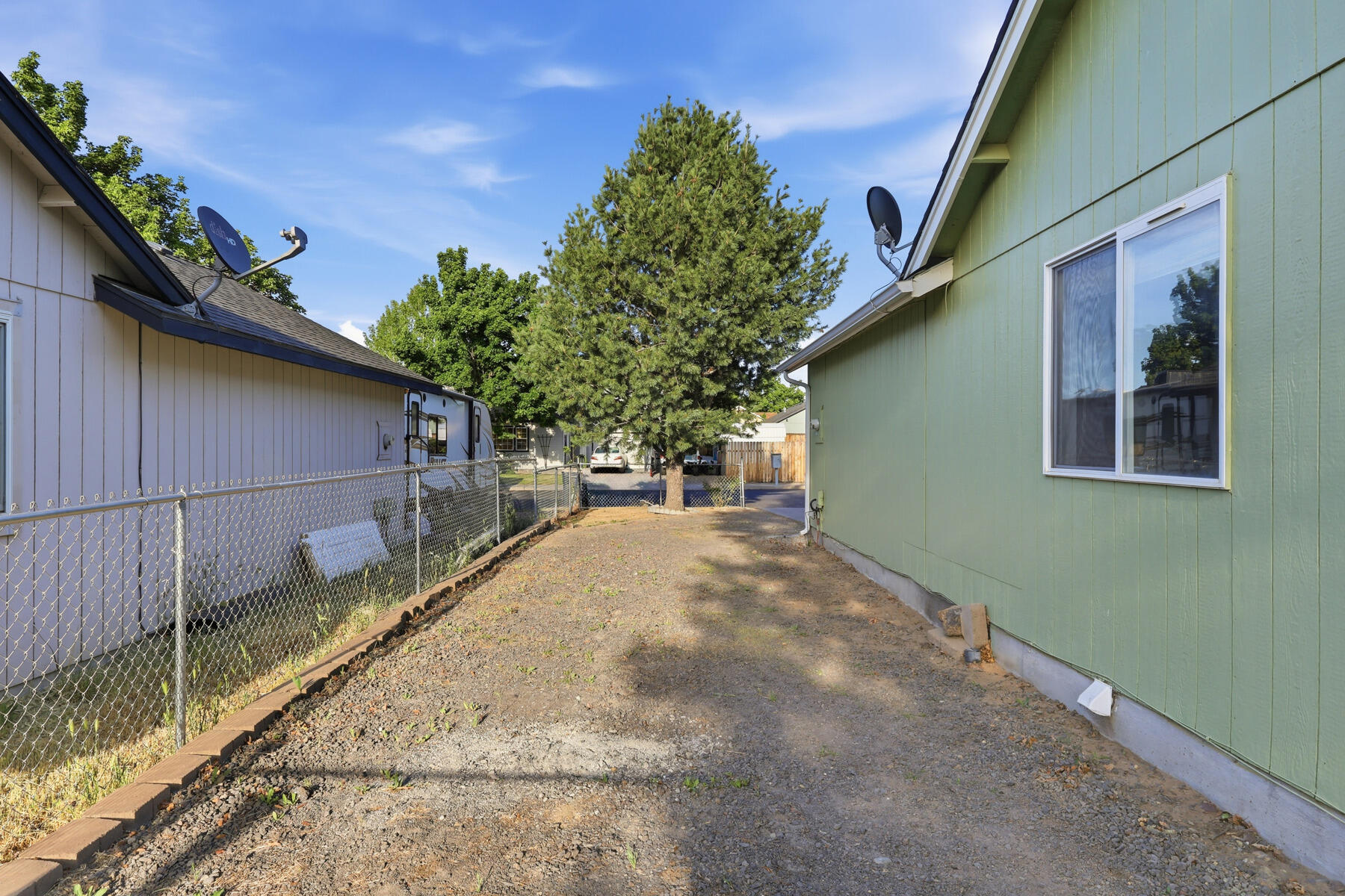 2067 Southwest 30th Street Redmond, OR 97756 - Photo 38 of 59 39_backyard