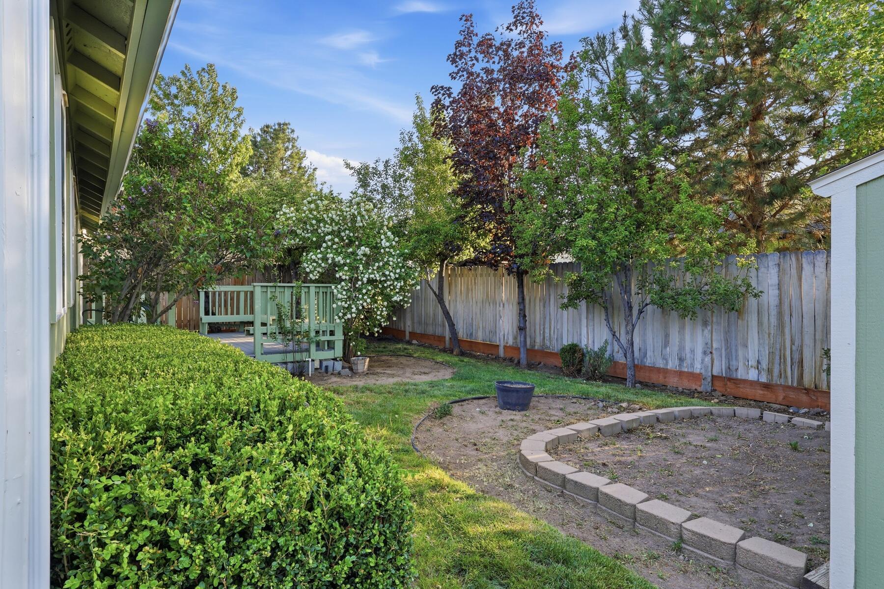 2067 Southwest 30th Street Redmond, OR 97756 - Photo 42 of 59 43_backyard