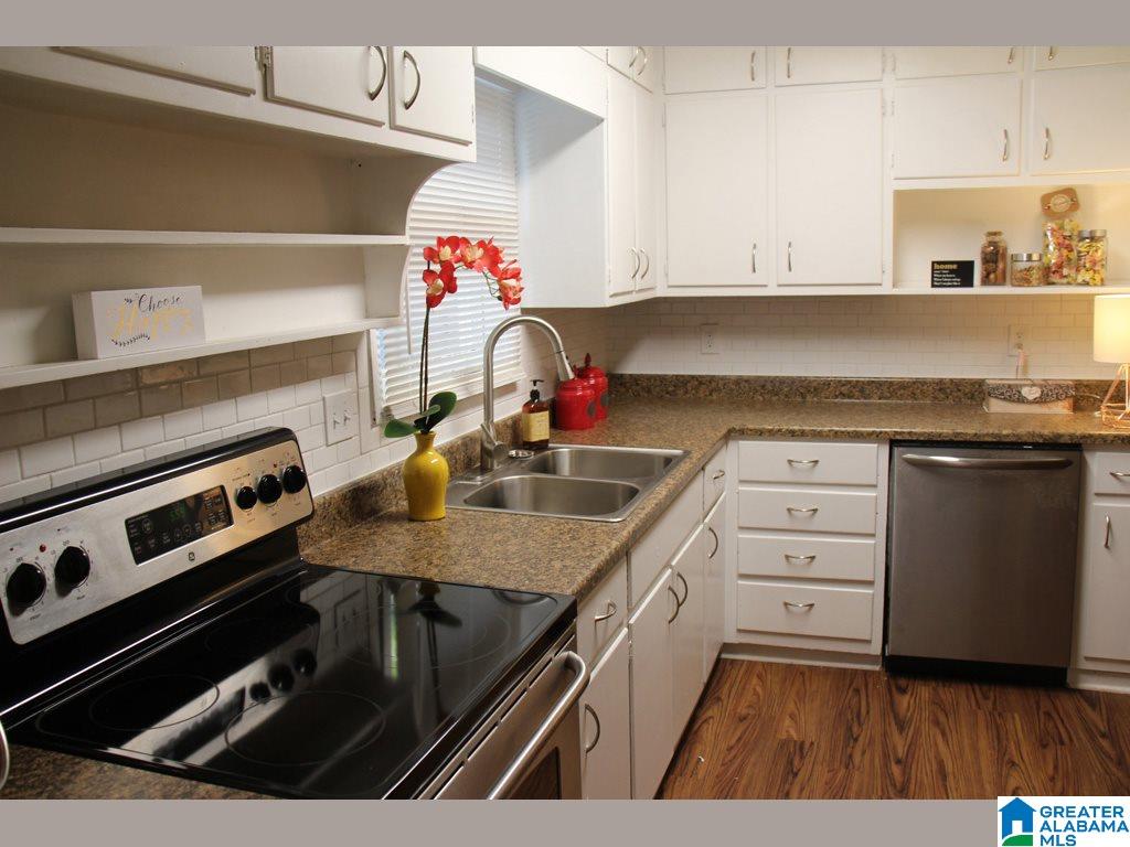 413 Camellia Road Birmingham, AL 35215 - Photo 14 of 47