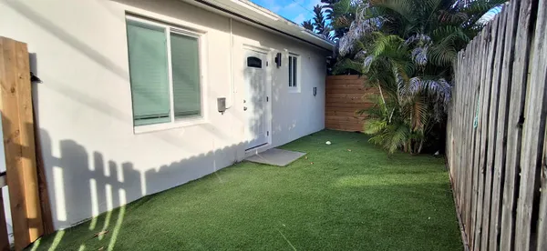 $2,500 | 1534 Van Buren Street, Unit R, Hollywood, FL 33020