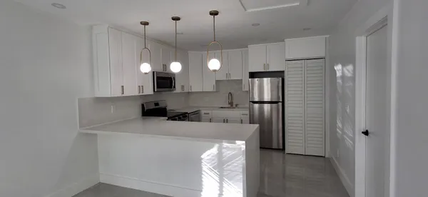 $2,500 | 1534 Van Buren Street, Unit R, Hollywood, FL 33020