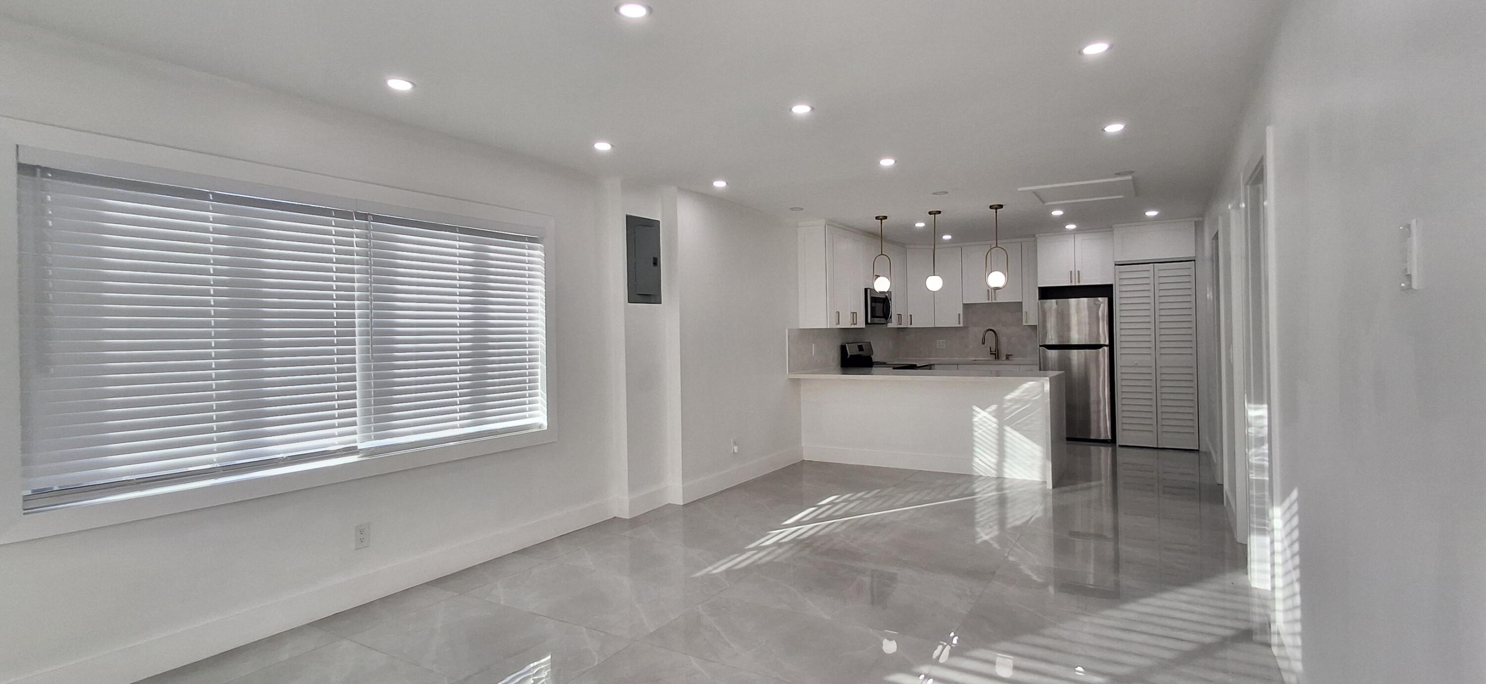 1534 Van Buren Street, Unit R Hollywood, FL 33020 - Photo 3 of 20 1000139308