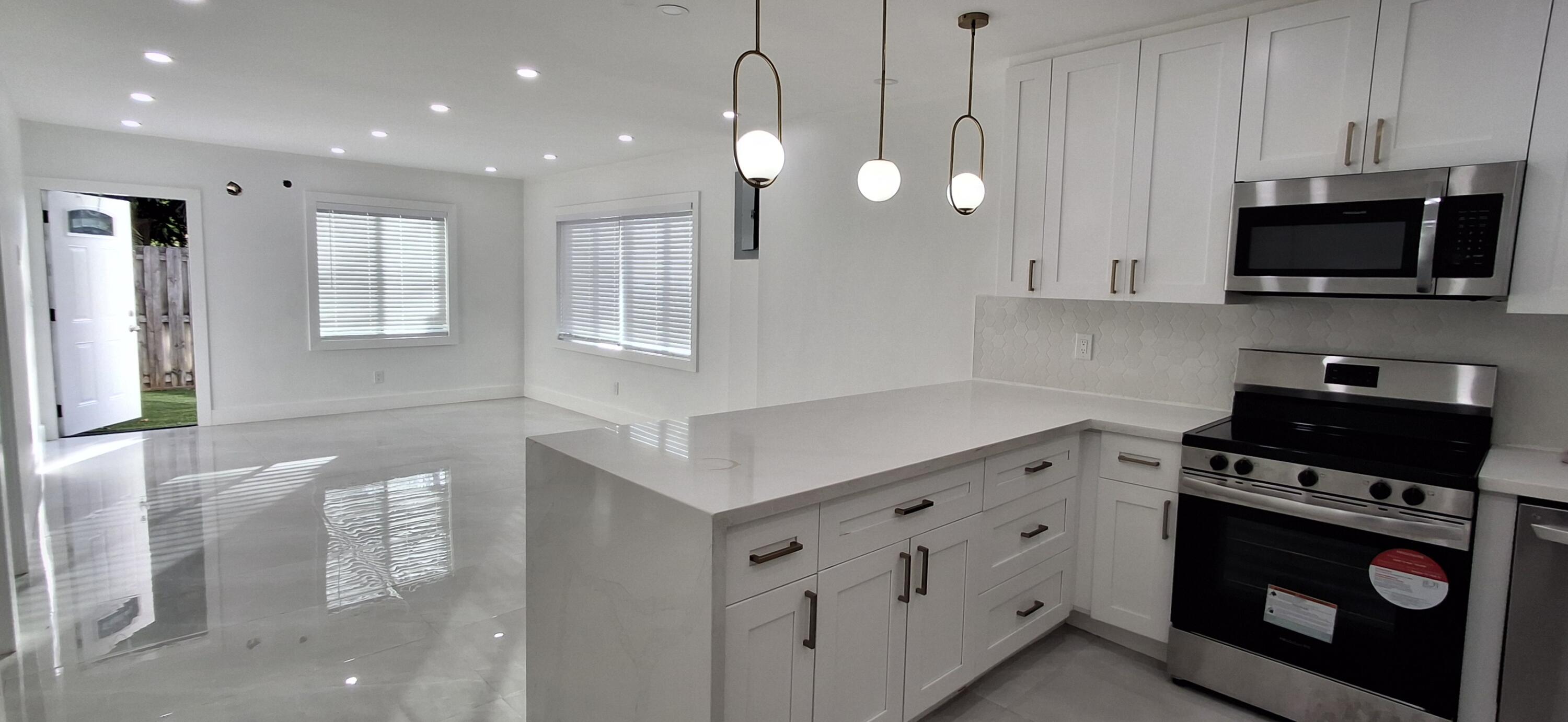 1534 Van Buren Street, Unit R Hollywood, FL 33020 - Photo 5 of 20 1000139312