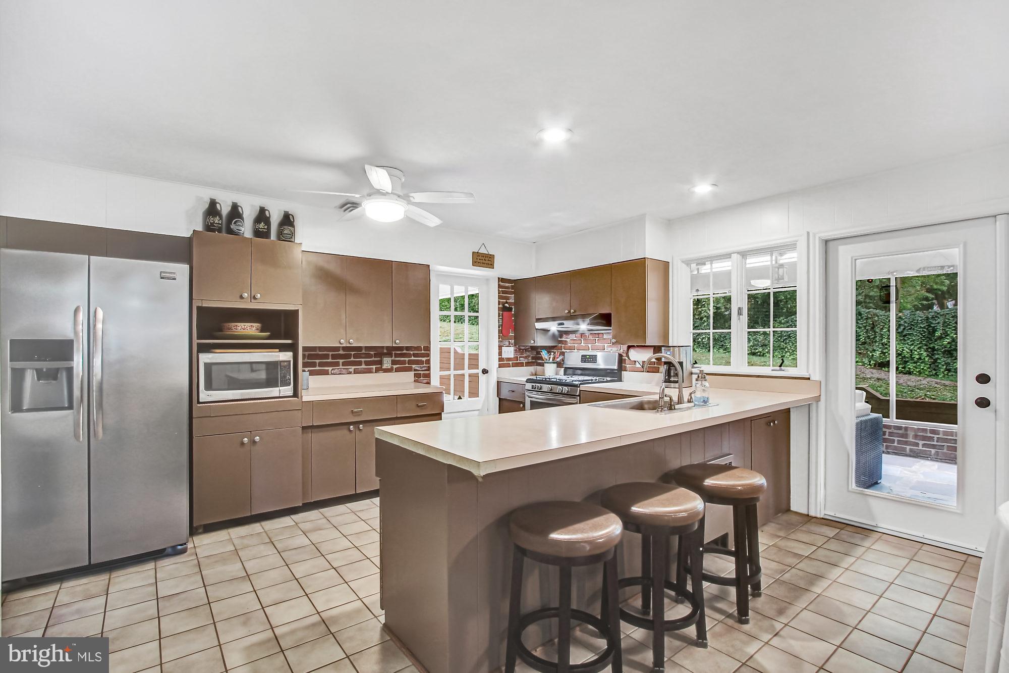 15 Maple Road York, PA 17403 - Photo 12 of 31 Gallery Image 12