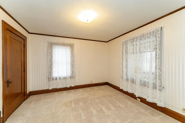 $265,000 | 666 St Charles Avenue, St. Charles, MN 55972