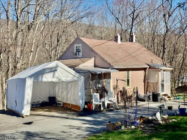 $139,950 | 13 River Drive, Garfield, NJ 07026