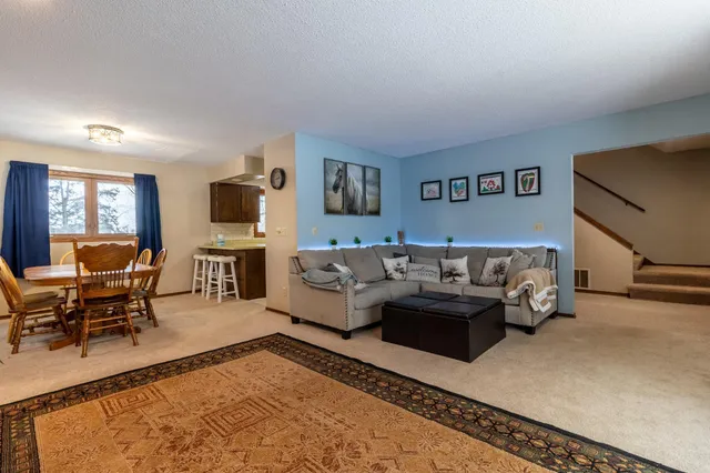 $240,000 | 905 Marshall Avenue, Henning, MN 56551