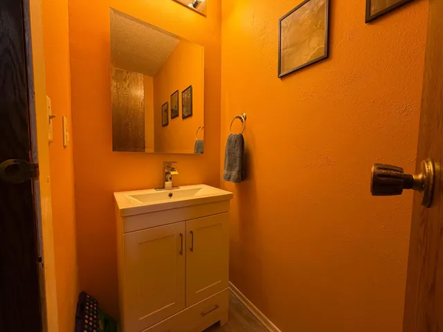 $240,000 | 905 Marshall Avenue, Henning, MN 56551