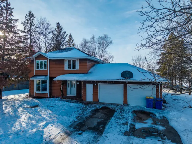 $240,000 | 905 Marshall Avenue, Henning, MN 56551