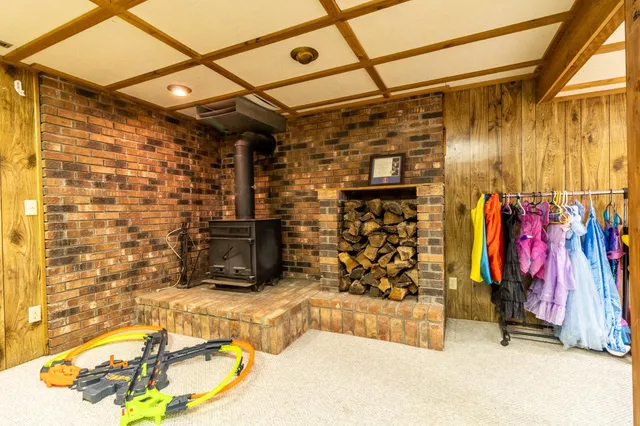 $240,000 | 905 Marshall Avenue, Henning, MN 56551