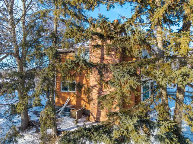 $240,000 | 905 Marshall Avenue, Henning, MN 56551