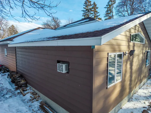 $240,000 | 905 Marshall Avenue, Henning, MN 56551