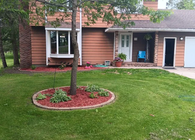 $240,000 | 905 Marshall Avenue, Henning, MN 56551