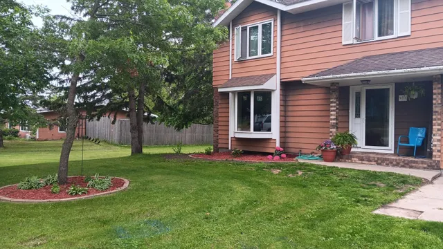 $240,000 | 905 Marshall Avenue, Henning, MN 56551