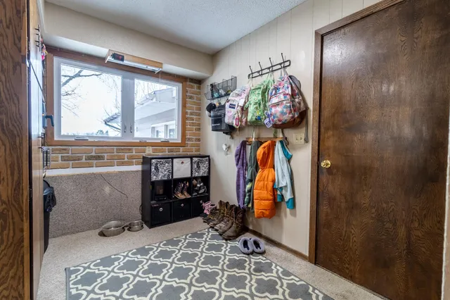 $240,000 | 905 Marshall Avenue, Henning, MN 56551