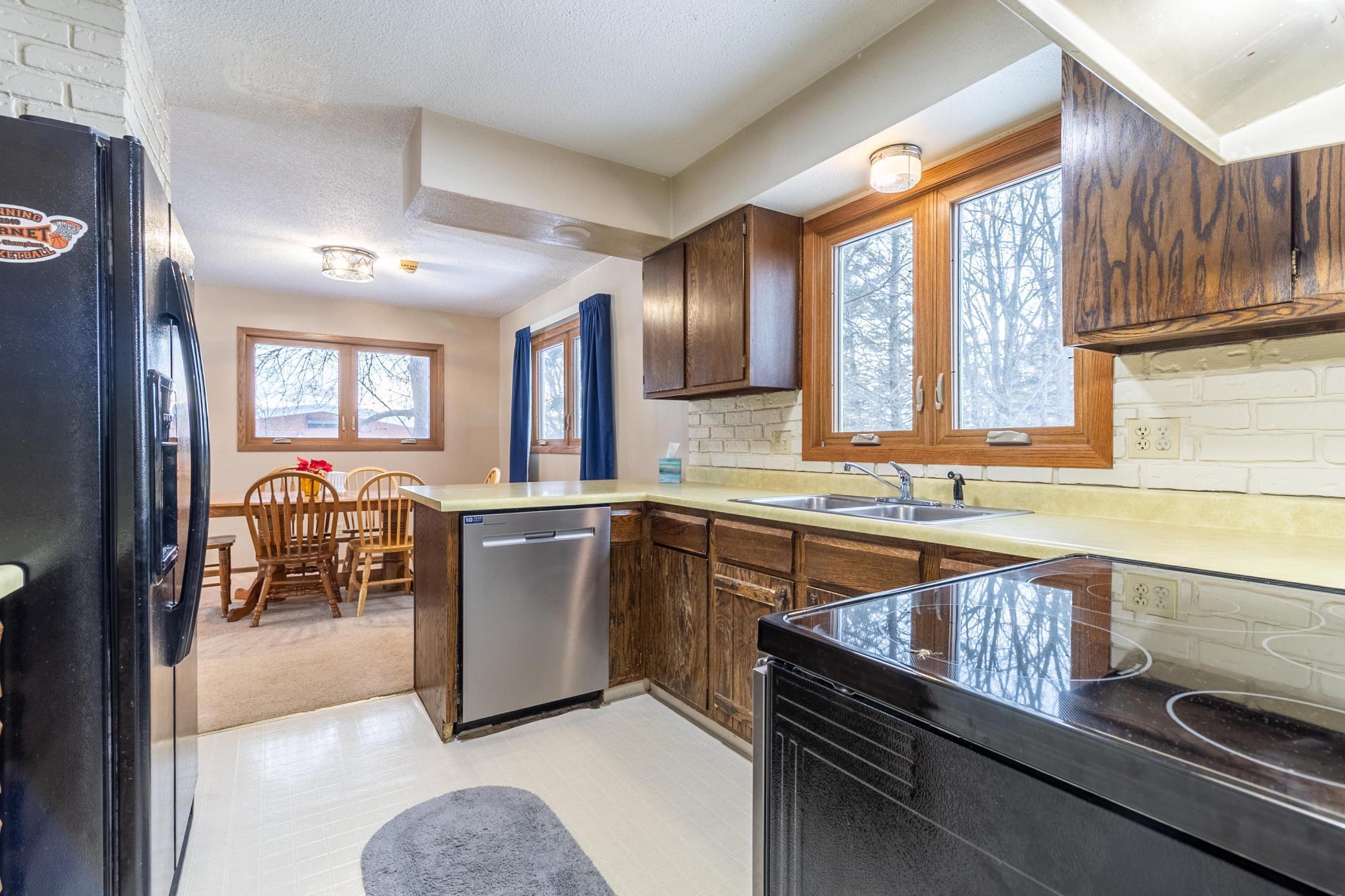 905 Marshall Avenue Henning, MN 56551 - Photo 8 of 64