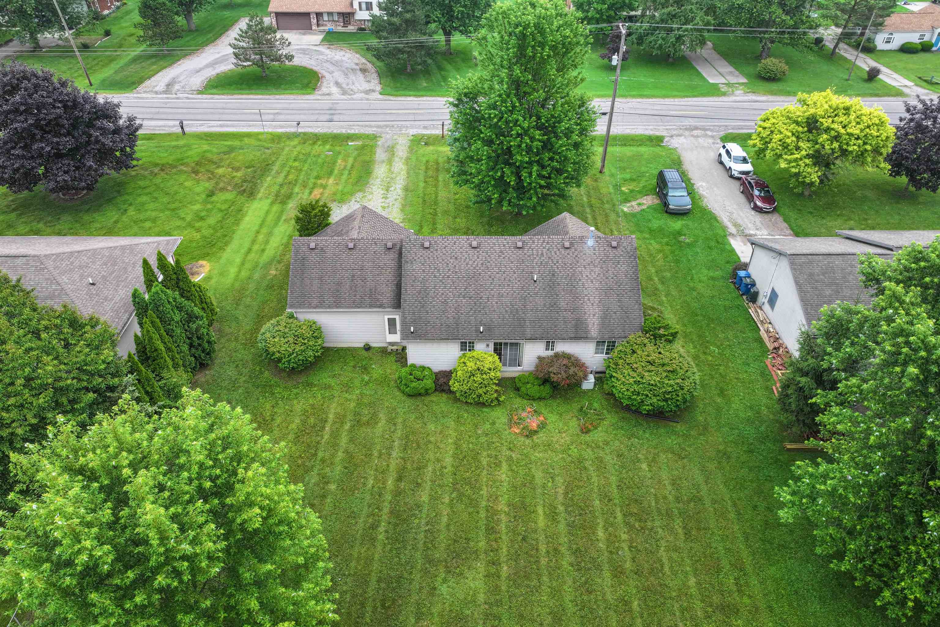 1316 Seymour Road Flint, MI 48532 - Photo 19 of 22 50181539-eb7ab66e-6b12-4a90-a022-a6723a9beaa0.JPG