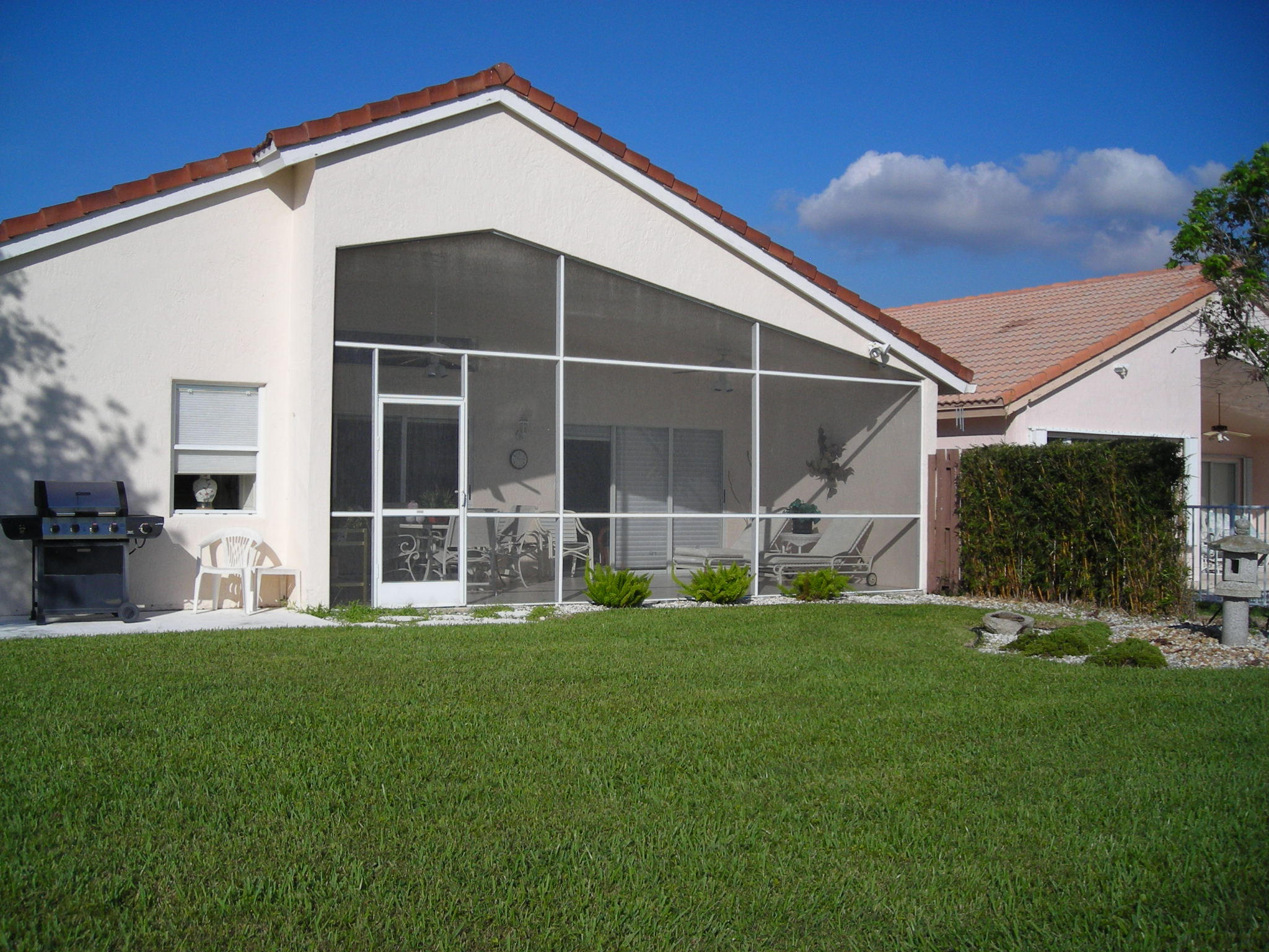 6549 Sun River Road Boynton Beach, FL 33437 - Photo 18 of 20 Yard