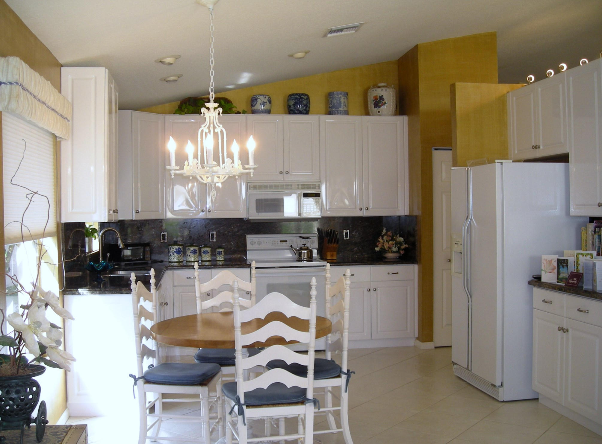 6549 Sun River Road Boynton Beach, FL 33437 - Photo 7 of 20 Eat In Kitchen