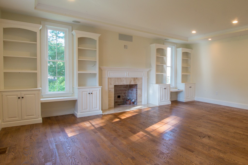 46 Border Road Needham, MA 02492 - Photo 5 of 30