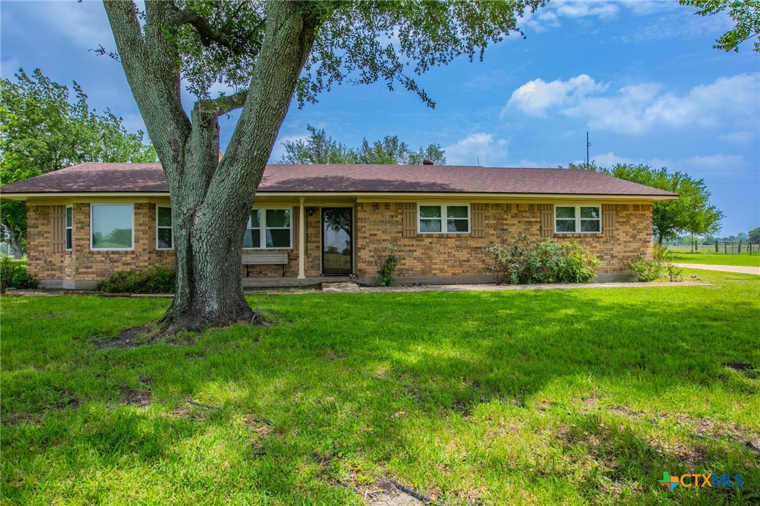 3053 Hobby Creek Road Burlington, TX 76519 - Photo 7 of 35