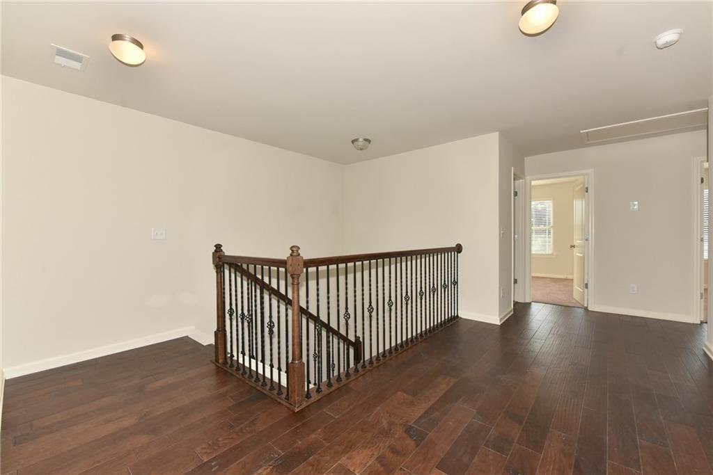 5520 Lightheart Court Suwanee, GA 30024 - Photo 4 of 9