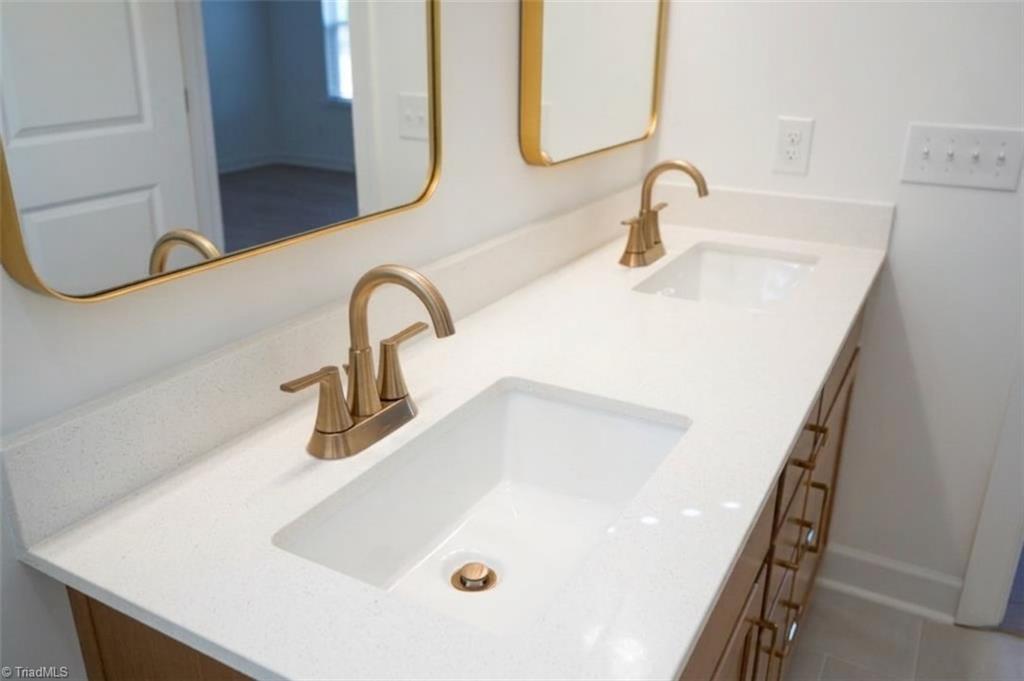 5158 Paramount Road, Unit 1062 Pfafftown, NC 27040 - Photo 21 of 27 Gallery Image 21