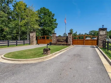 $970,000 | 109 Stormy Drive, Eatonton, GA 31024