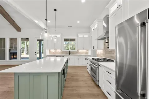 $970,000 | 109 Stormy Drive, Eatonton, GA 31024