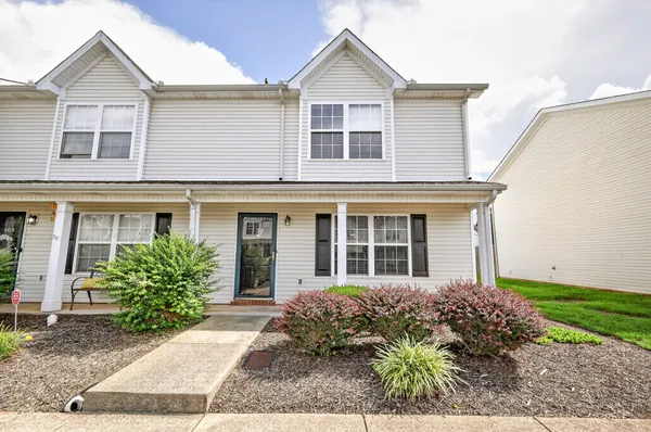 $1,750 | 407 Arapaho Drive, Murfreesboro, TN 37128