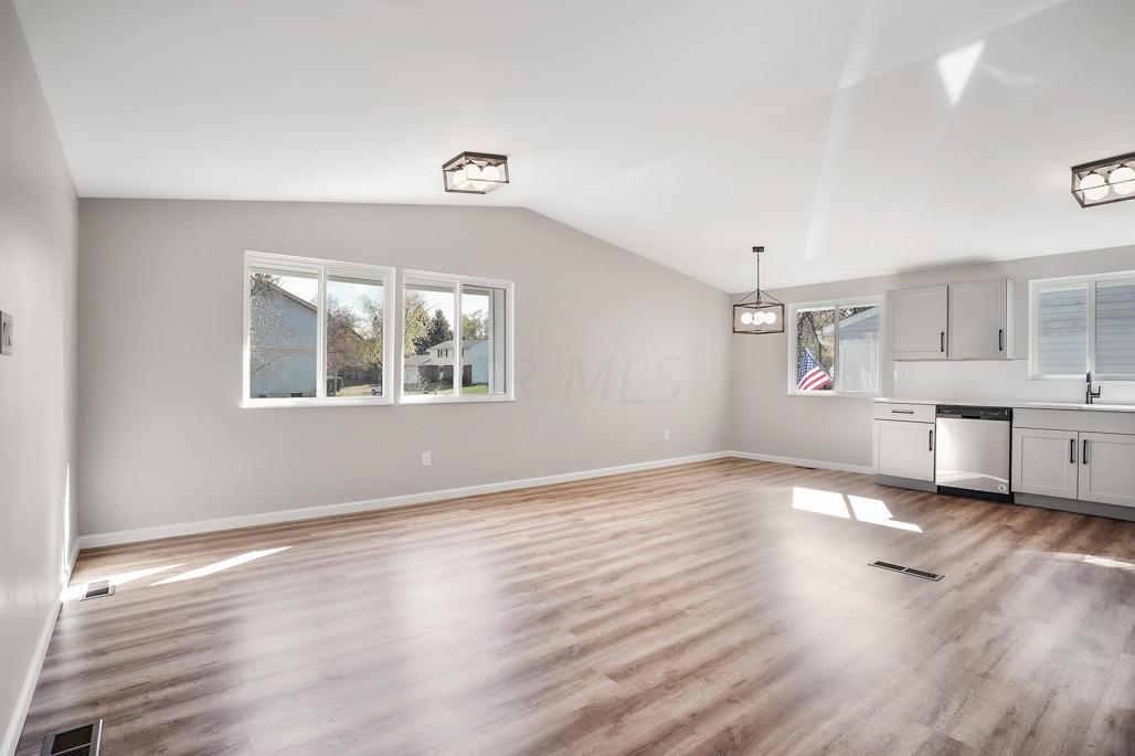 6769 Chesley Road Dublin, OH 43017 - Photo 3 of 21 Gallery Image 3