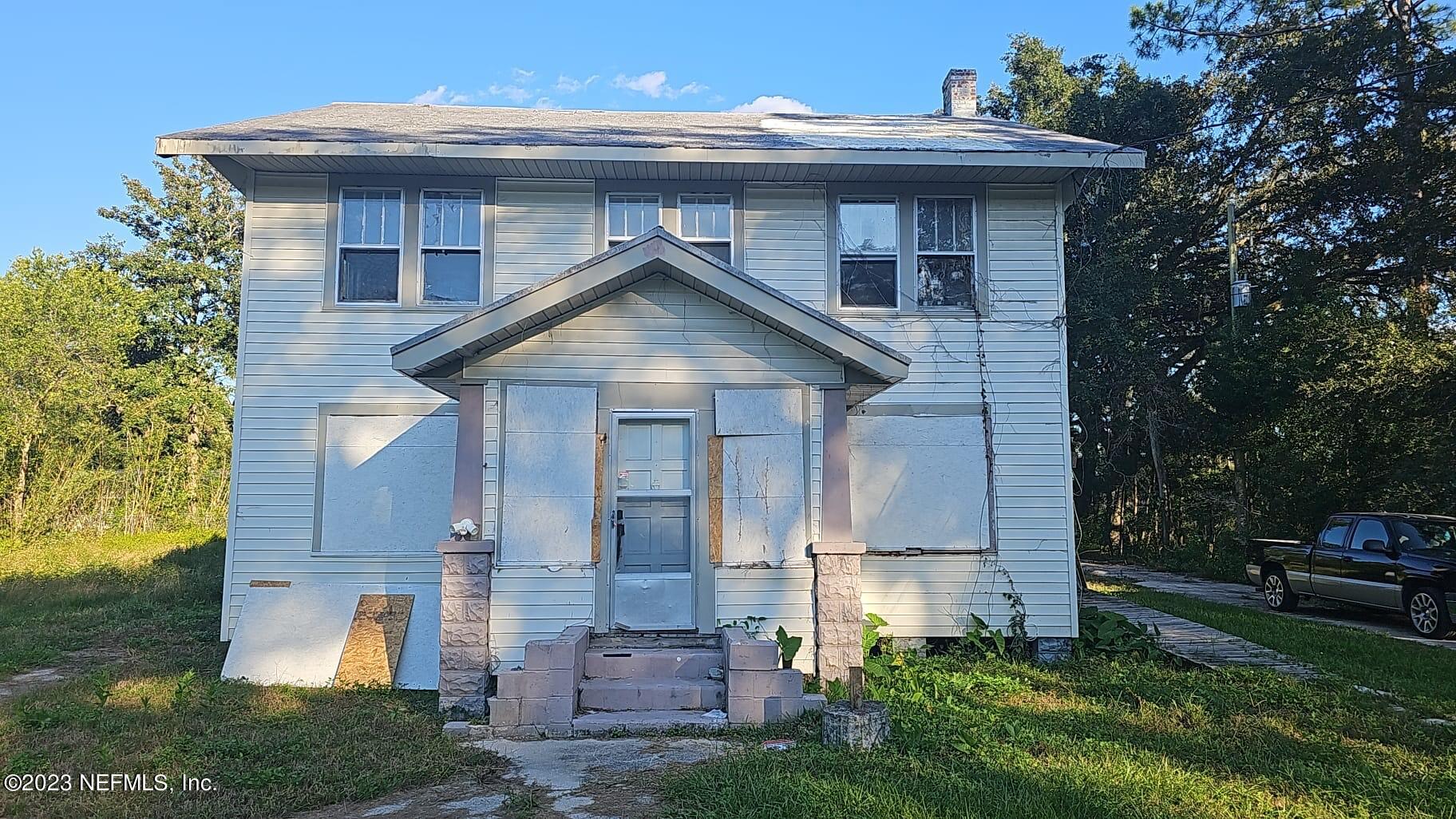 1725 E Road Jacksonville, FL 32216 - Photo 3 of 5 fcd4718c-b4ca-4e80-90c3-4bf9c345d0d5