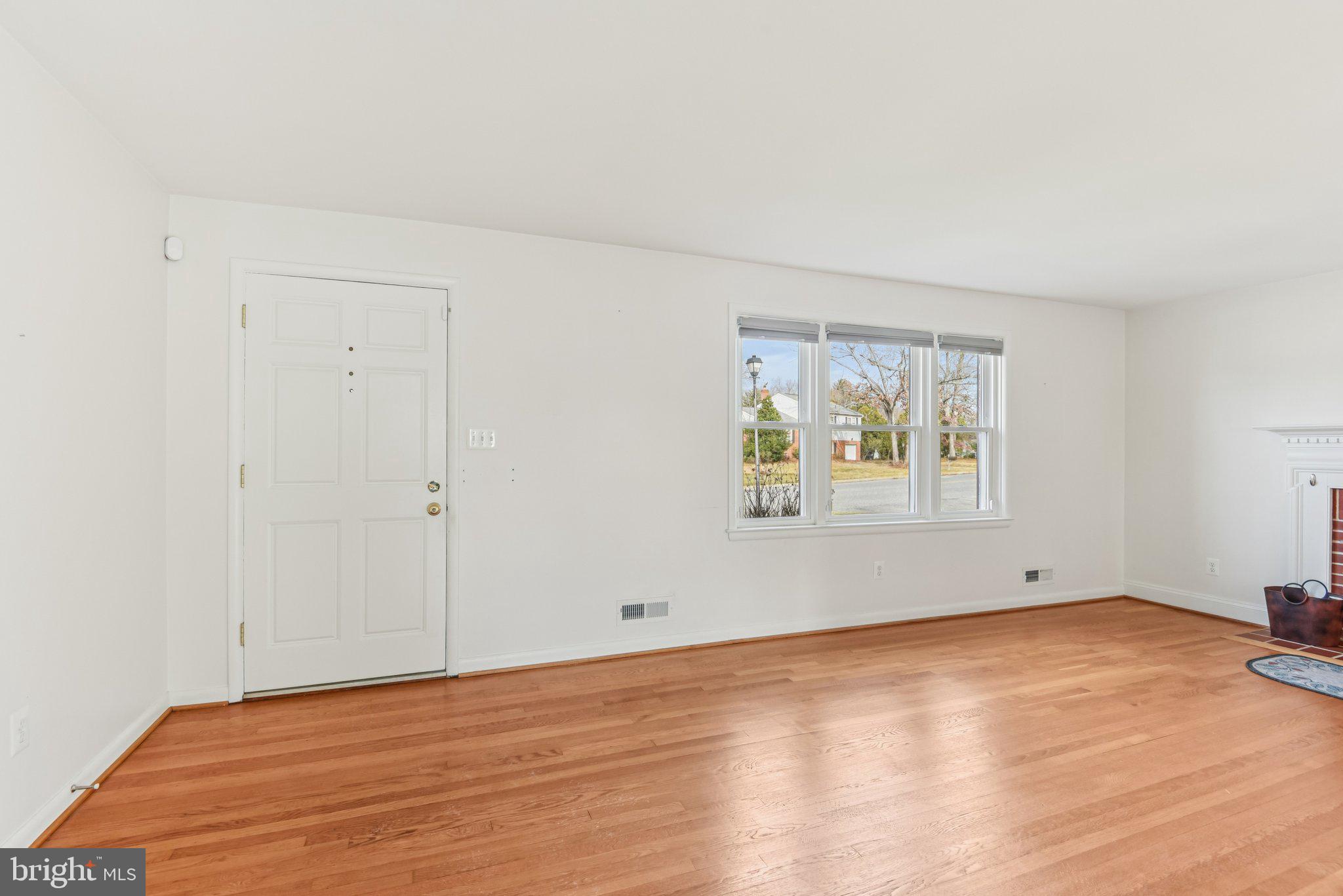 125 Margate Road Lutherville-Timonium, MD 21093 - Photo 4 of 40 Gallery Image 4