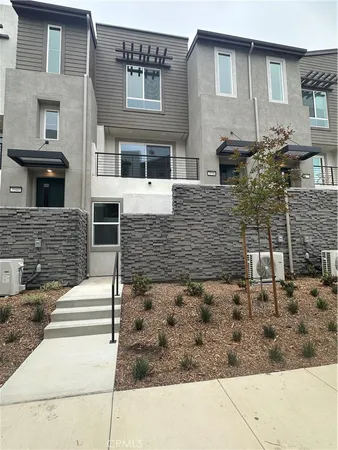$1,095,371 | 3536 Via Nido, Carlsbad, CA 92009