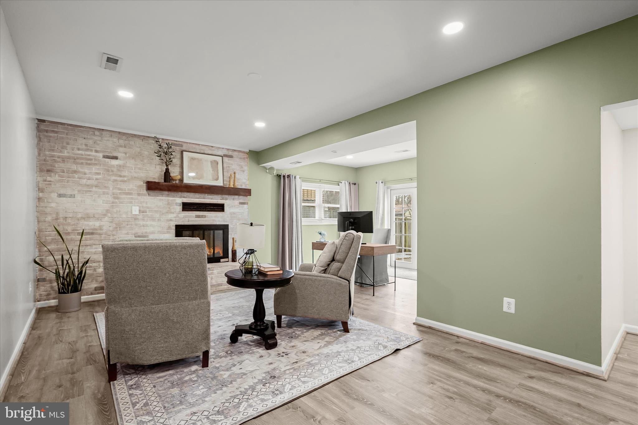 709 West Poplar Road Sterling, VA 20164 - Photo 24 of 44 709 W Poplar039