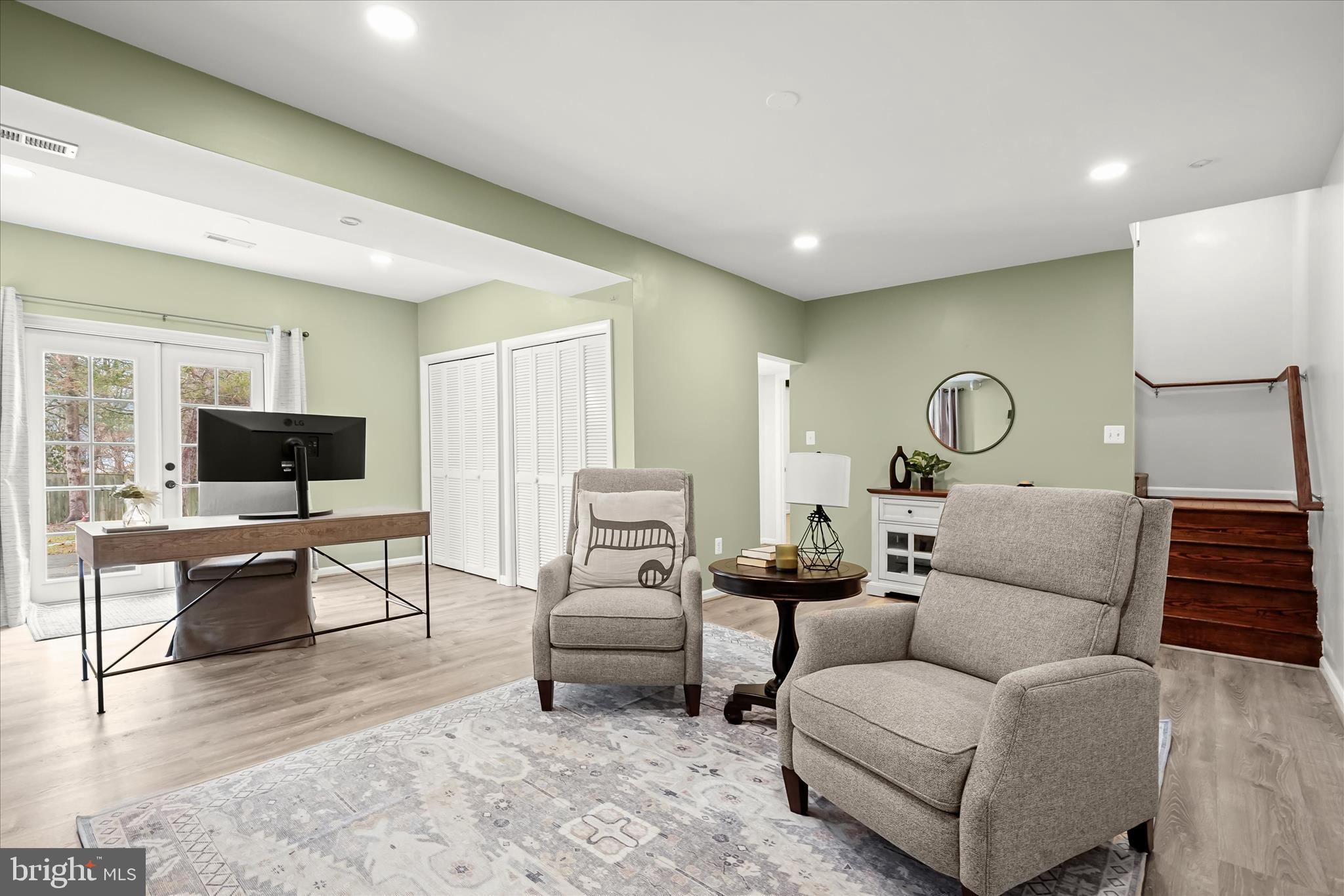 709 West Poplar Road Sterling, VA 20164 - Photo 27 of 44 709 W Poplar042