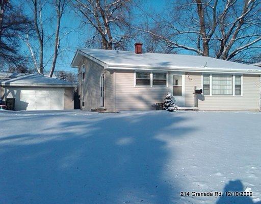 214 Granada Road Carpentersville, IL 60110 - Photo 1 of 1