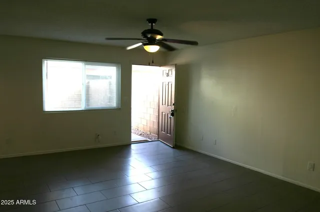 $1,650 | 860 East Brown Road, Unit 8, Mesa, AZ 85203