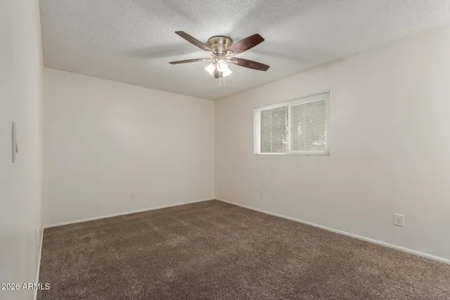 $1,595 | 860 East Brown Road, Unit 8, Mesa, AZ 85203