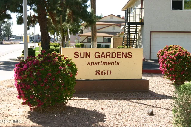 $1,650 | 860 East Brown Road, Unit 8, Mesa, AZ 85203