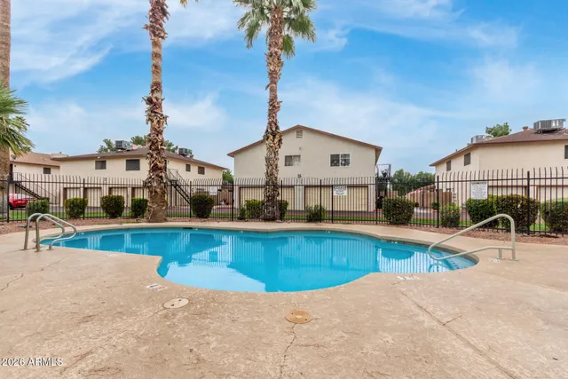 $1,595 | 860 East Brown Road, Unit 8, Mesa, AZ 85203